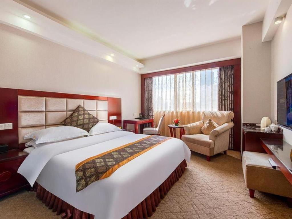 Overseas Chinese Hotel Чжухай Экстерьер фото